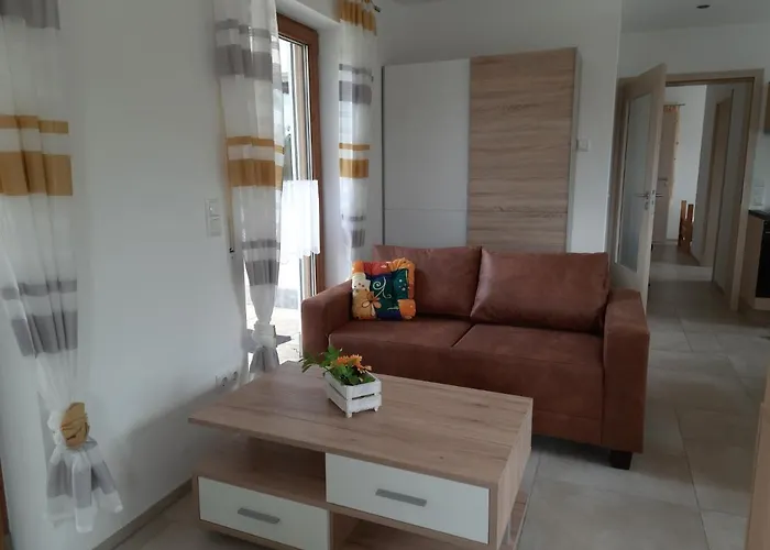 Herbst Apartment *